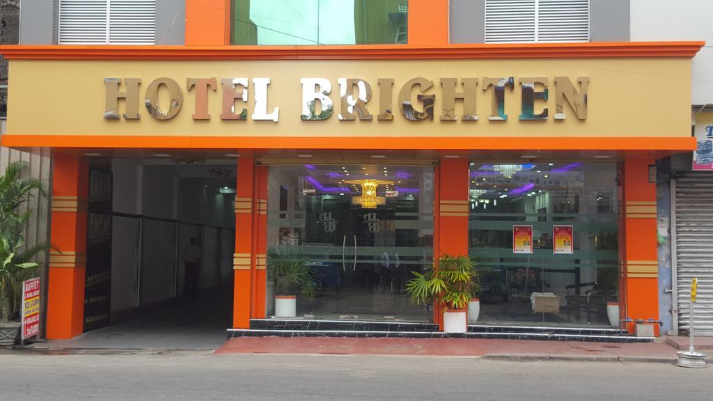 Brighten Hotel Colombo Exteriör bild
